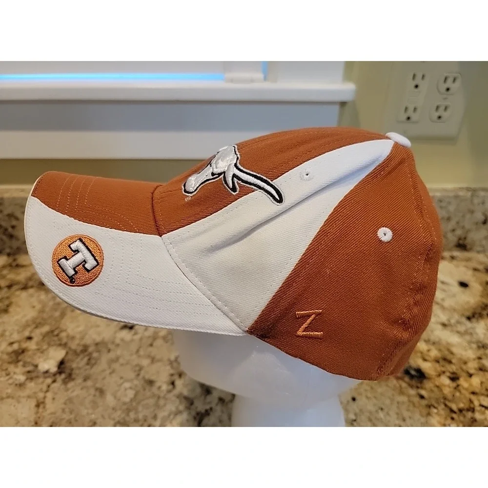 Men's Fitted Baseball Cap Hat Texas Longhorns Football Horns Zephyr Fit L/XL